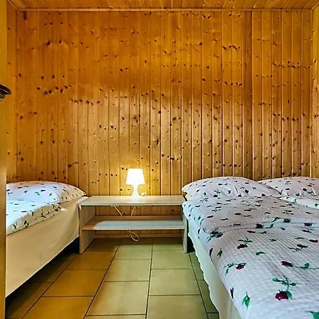 Aga Domki-bezplatny Parking Lodge